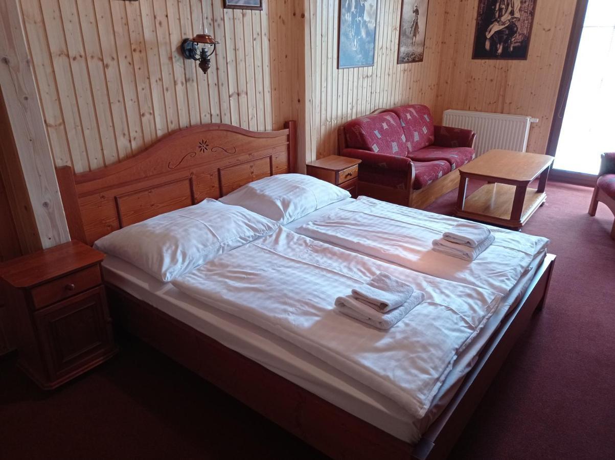 Ranc Kostelany Otel Kroměříž Dış mekan fotoğraf